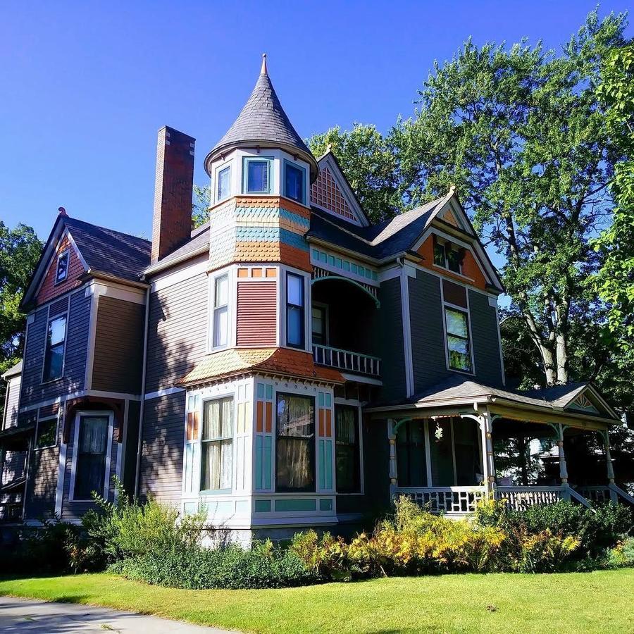 Innisfree Bed & Breakfast South Bend Exterior photo